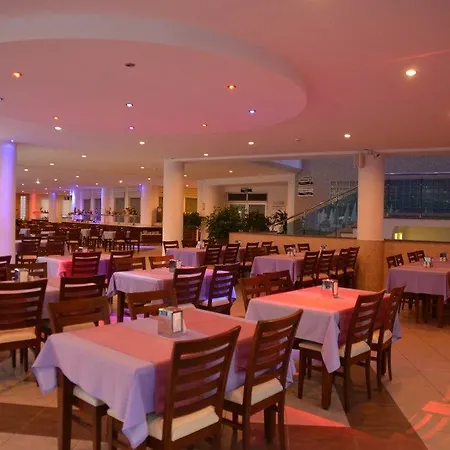 蒙特贝罗全包度假酒店 酒店 4*