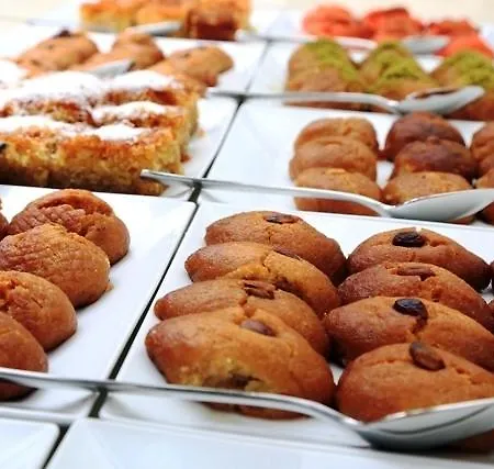 蒙特贝罗全包度假酒店 4* 厄吕代尼兹