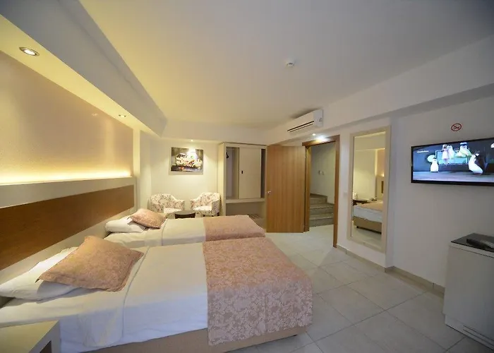 Montebello Hotel 4*
