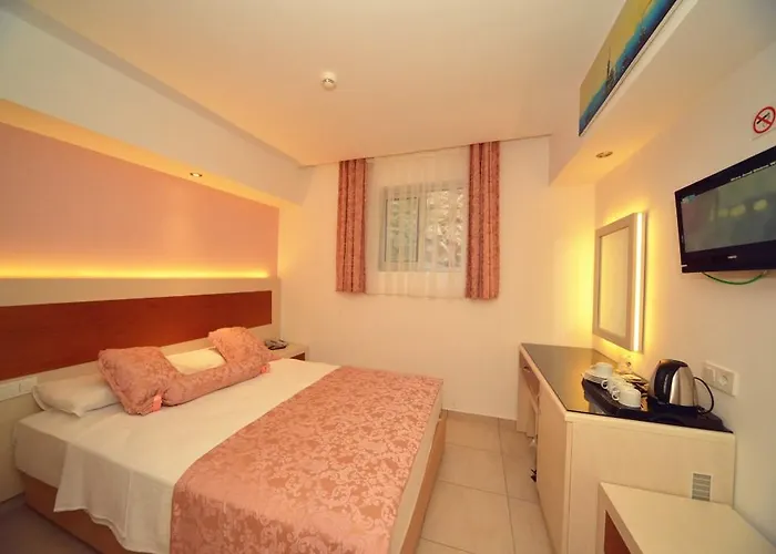 Hotell Montebello 4*