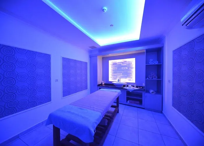 Montebello Hotel 4*