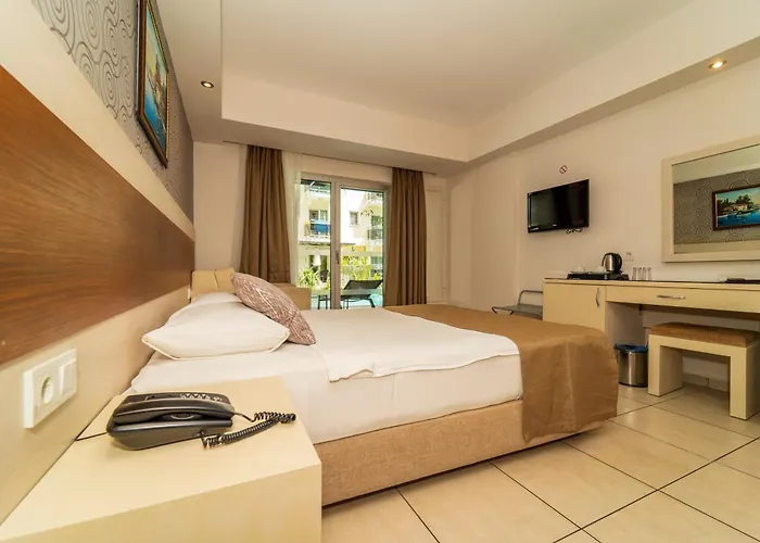 Hotel Montebello 4*