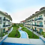 Montebello Отель