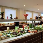 蒙特贝罗全包度假酒店 酒店 厄吕代尼兹