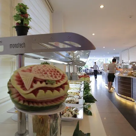 Montebello ホテル