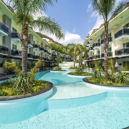 ホテル Montebello 4*