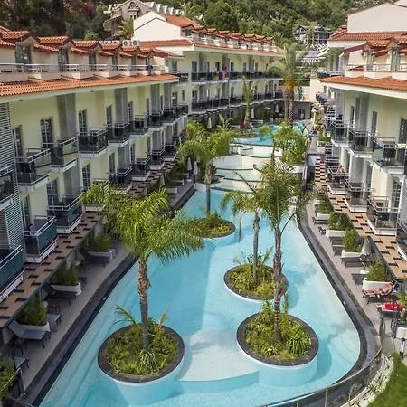 ホテル Montebello 4*