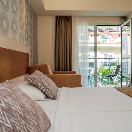 Hotel Montebello 4*