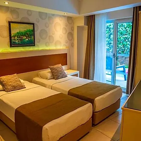 Montebello 4*