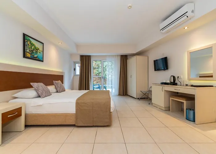 Montebello Hotell 4*