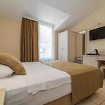 Hotel Montebello