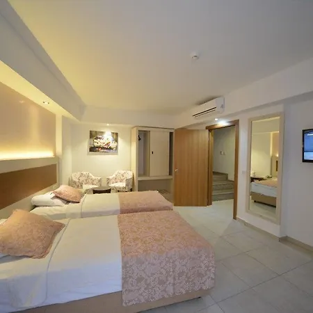 Montebello Hotel 4*